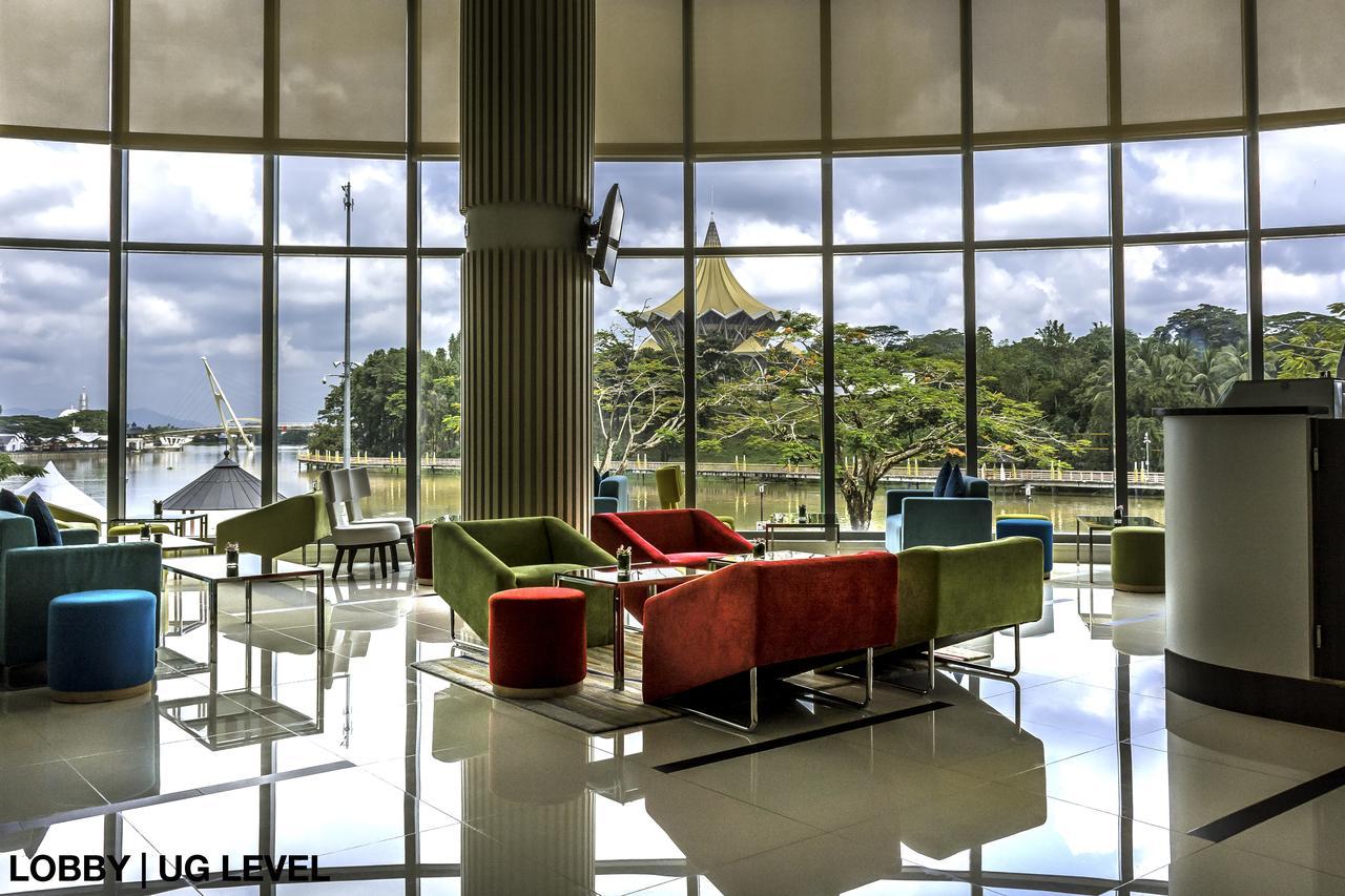 Puteri Wing - Riverside Majestic Hotel Kuching Exterior photo